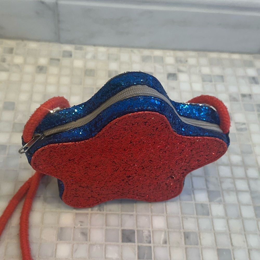 Novelty Red Silver Blue Star Shaped Glitter Purse - Picture 3 of 8